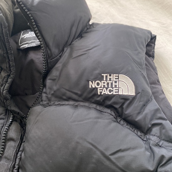 The north face goose down vest - Picture 2 of 9